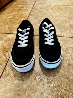 Boys Vans Black Canvas Low-Top Sneakers with White Laces